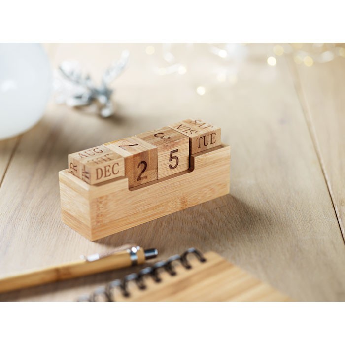 Calendrier perpétuel de bureau personnalisé en bambou - KARENDA
